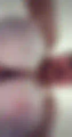 Crème sur les seins.