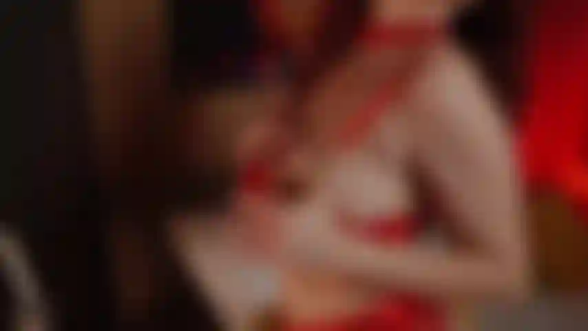 The tease that will bring you at the edge of...DESIRE!