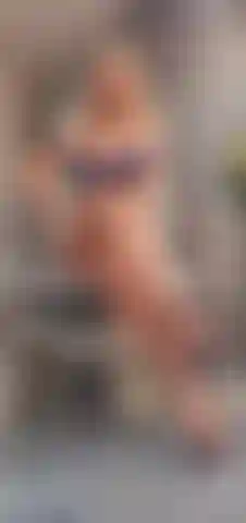 J'adore les pieds et les talons.