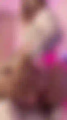 Tu dois me donner une fessée maintenant !