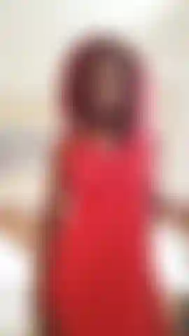 Une taquine de chatte et de cul.