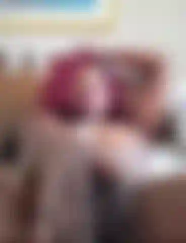 Une vision tunnel de chatte.