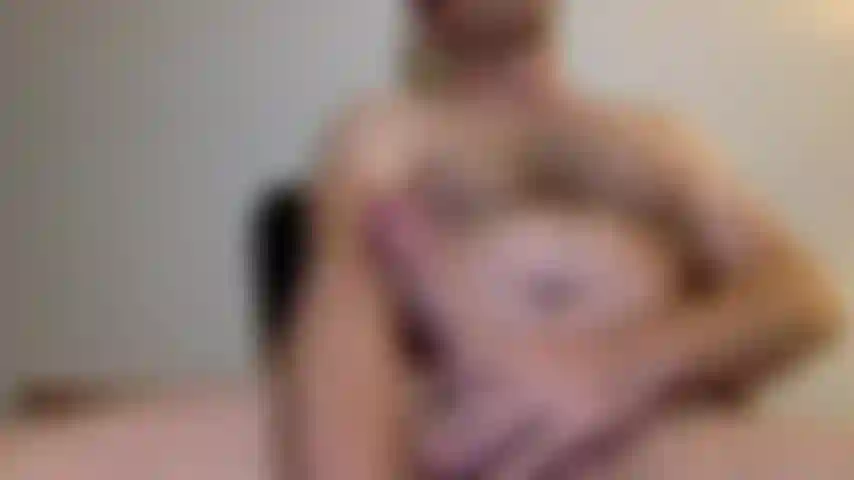 Énorme grosse bite épaisse masturbation bordure et sperme.