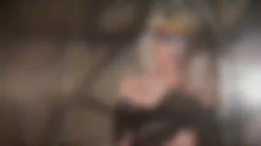 Sexy toi et moi, bébé, ce n'est rien d'autre que des mammifères, alors faisons comme ils le font sur la chaîne de découverte :)) facilité.