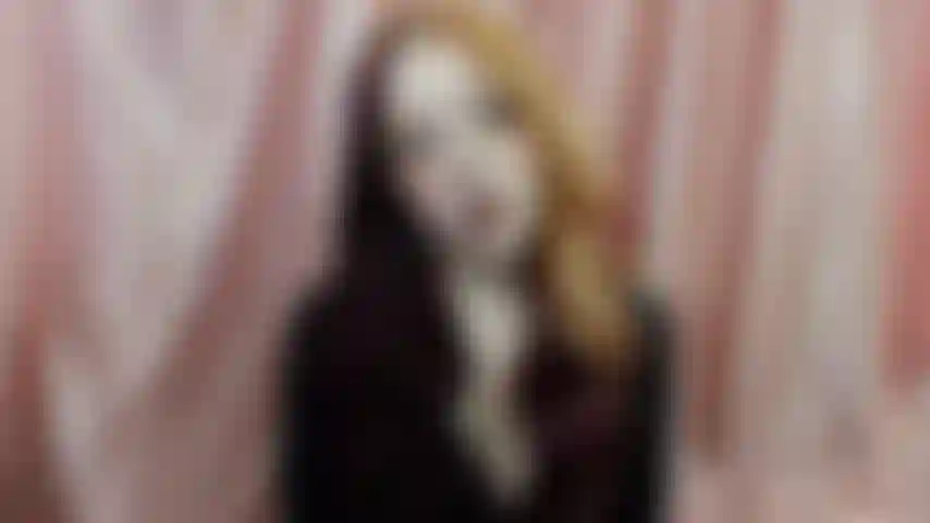 Betrayal porte du bleu.