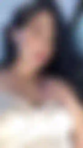 Viens voir ma chatte briller.