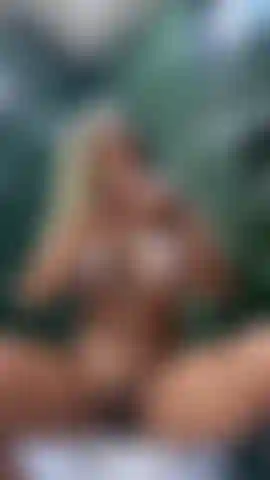 Titty fuck , gifle, rêve de jouissance.