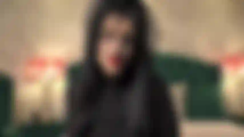 Une confession différente.