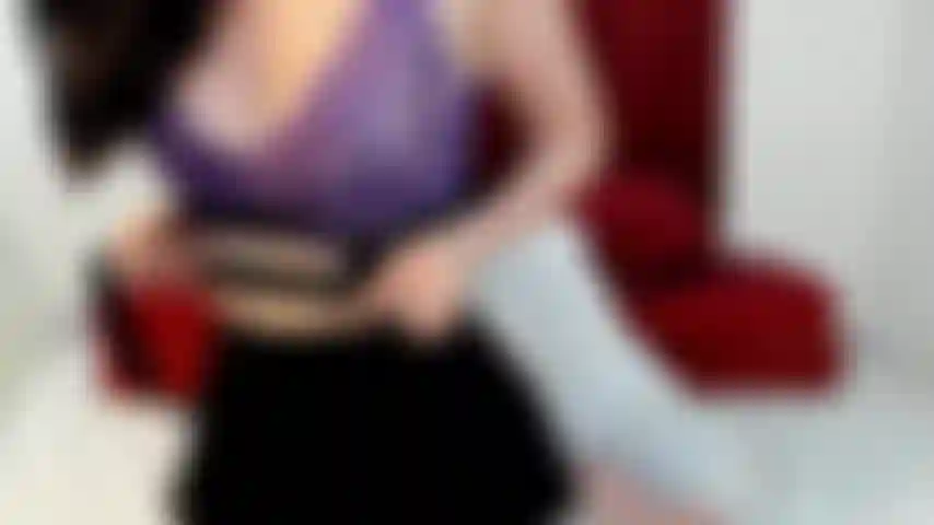 Strip-teaseuse sensuelle et twerk nue.