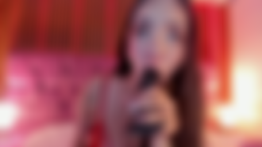 Je joue avec ta bite, je fais une pipe.