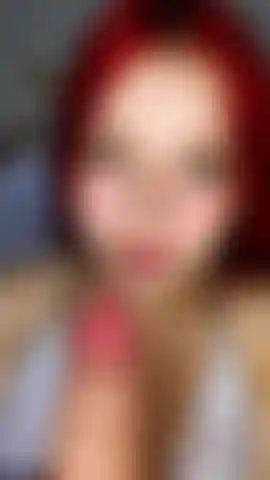 Une ado chaude te suce si bien.