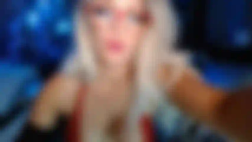 Je fume et je chevauche ta bite.