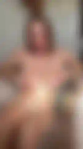 Playing with my clit in the bath until i have