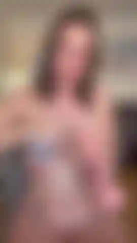 Sex Therapist 10 minutes long Sex therapist helps you to learn sex for you and your girlfriend . Bouncing nude on a dildo, I tell you exactly what you need to hear for us to both cum 💦 I do need to see your I.D though
