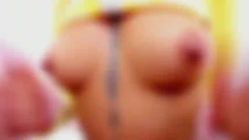 Je veux que tu voies ma chatte poilue sexy.