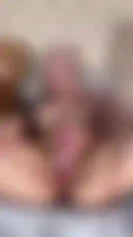 I know you would love to see me make a big squirt that falls on your face love 🍑