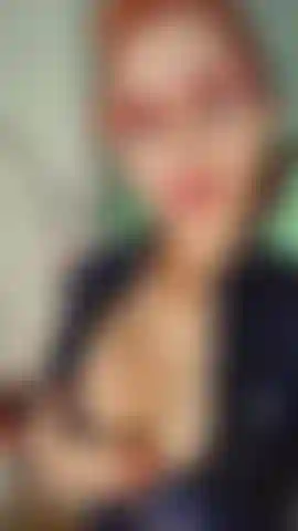 Ensemble en latex violet.