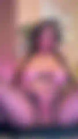 Qui murmure de ton oreille à ton oreille...