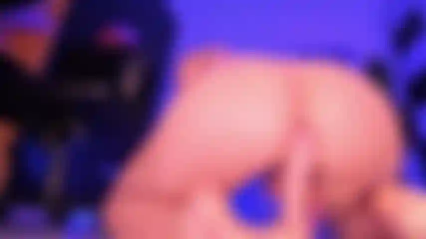 Floor, dildo and me... riding like a cowgirl!