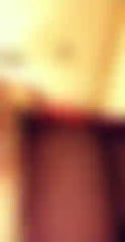 Le cul se répand et secoue le butin.