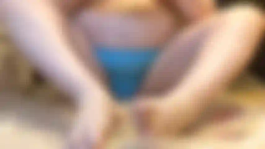 Fracas de pied de gâteau d'anniversaire.