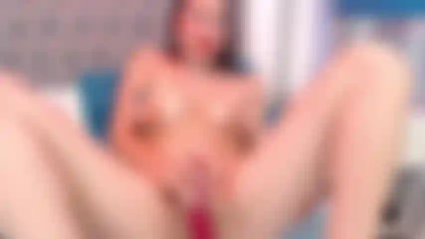 Je baise très riche avec mon gode.