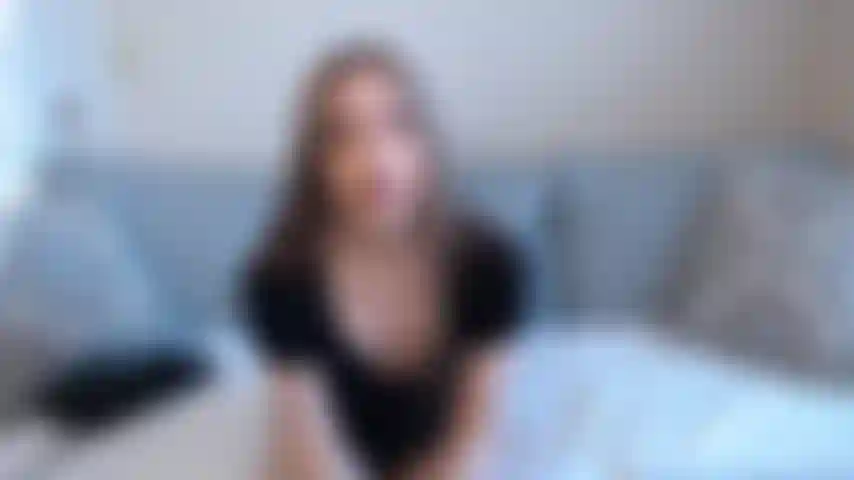 Un jeu de rôle infidèle - sois un bon garçon et nettoie le sperme de mes fosses poilues et de mon buisson!