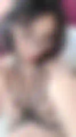 Une fille sexy prête à vous faire plaisir !