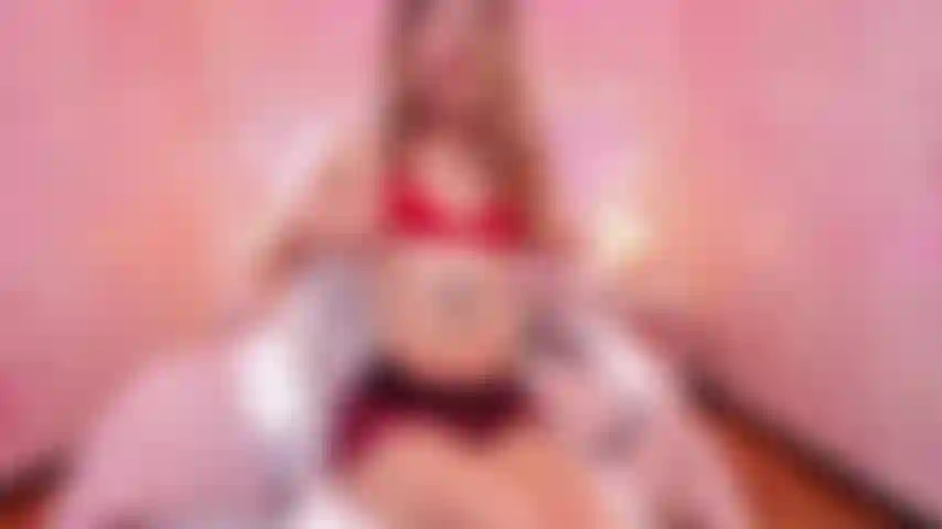 SLOW AND SEDUCTIVE STRIPTEASE