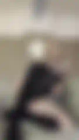 Adorez la chatte de votre maîtresse.