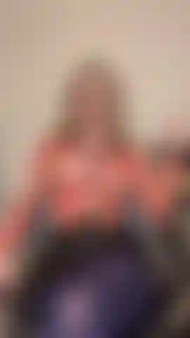 Naughty_nylon_secretary.