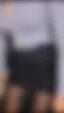 La secrétaire démontre ses compétences orales.