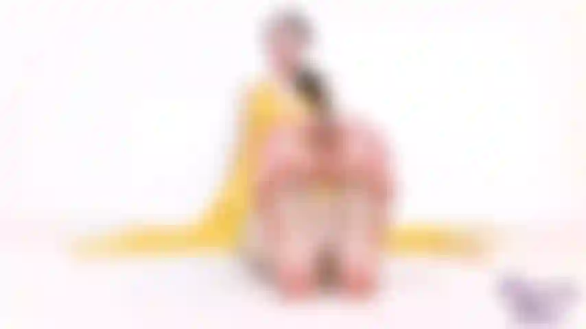 Foot slave addiction training joi : il suffit d'un coup d'œil sur mes pieds parfaits pour vous ramener dans votre obsession de les servir. Votre dépendance à ma taille mince de 10 pieds a envahi toute votre vie. Tu vas adorer le joi que j'ai à st.