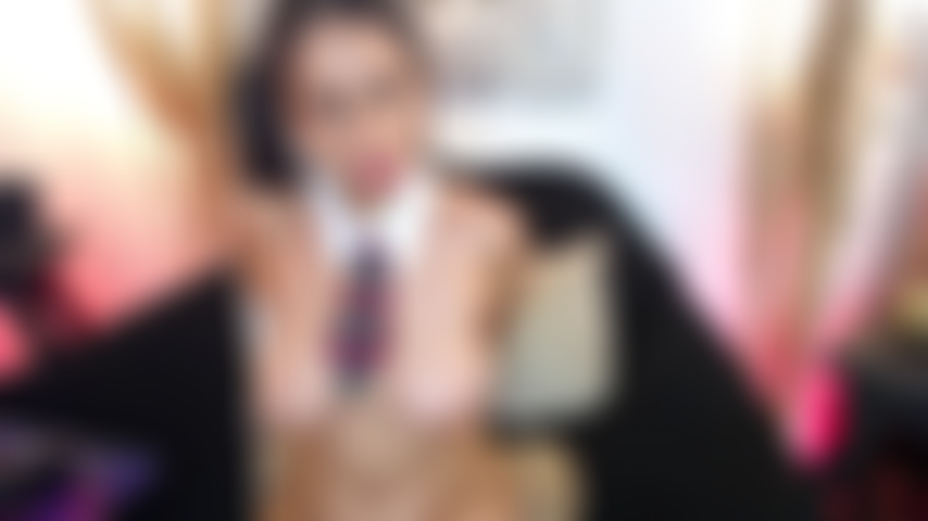 Sans tenue, avec les doigts, juste une mauvaise écolière qui se fait gémir pour toi.