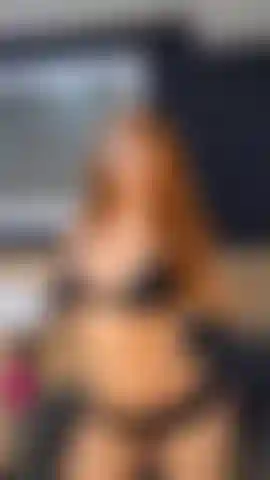 Baise une rousse sexy !