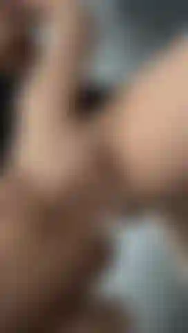 Come closer and masturbate with me