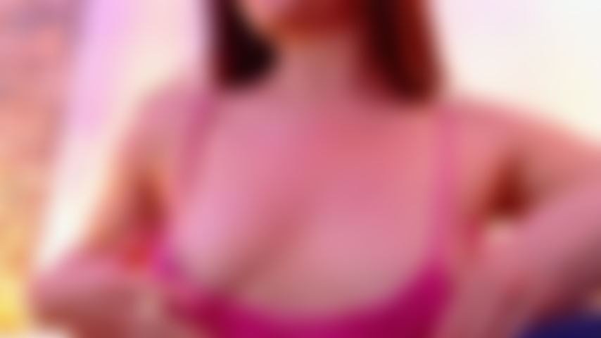 Je te parle sale, je t'aide à jouir avec ma voix sexy et séduisante tout en touchant mes tétons percés.