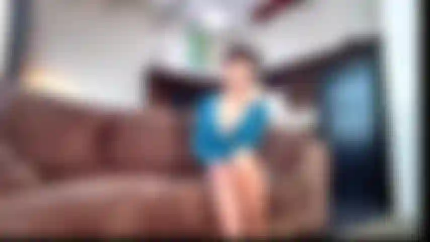 Branlette de milf à côté.