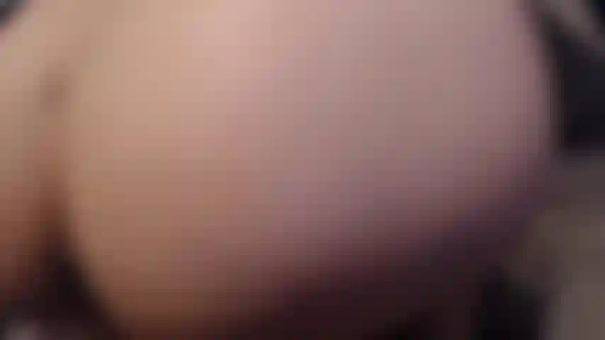 Un connard couvert de sperme.