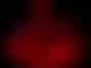 Une allumeuse de seins diabolique.