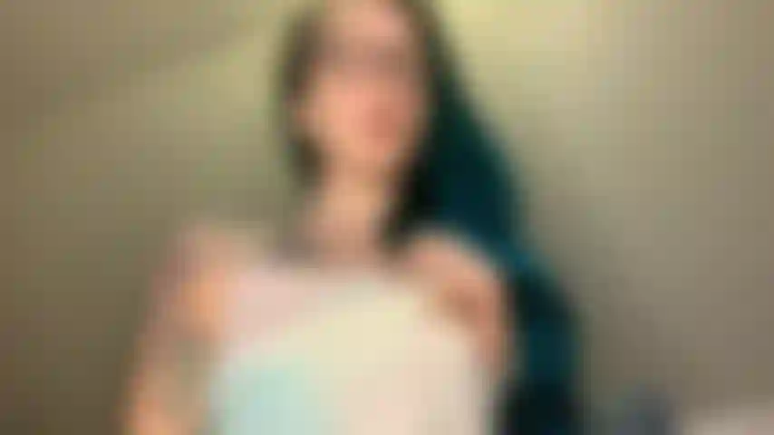 Bordure humiliante ! * J'utilise le nom de robert dans cette vidéo * tu n'es qu'un jerkaholic perdant. Regardant ma perfection alors que je vous demande de branler votre bite de perdant. Je t'humilie, te taquine et t'agresse.