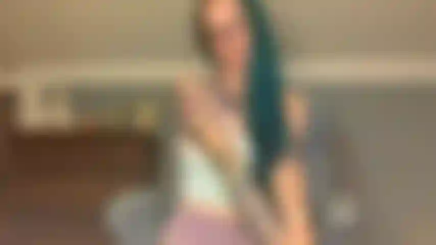 Adore ta déesse - je suis la seule et unique déesse foxy farrah. Perfection de la tête aux pieds. Tu as soif de chaque instant de temps d'adoration de la déesse que je t'accorde subby.