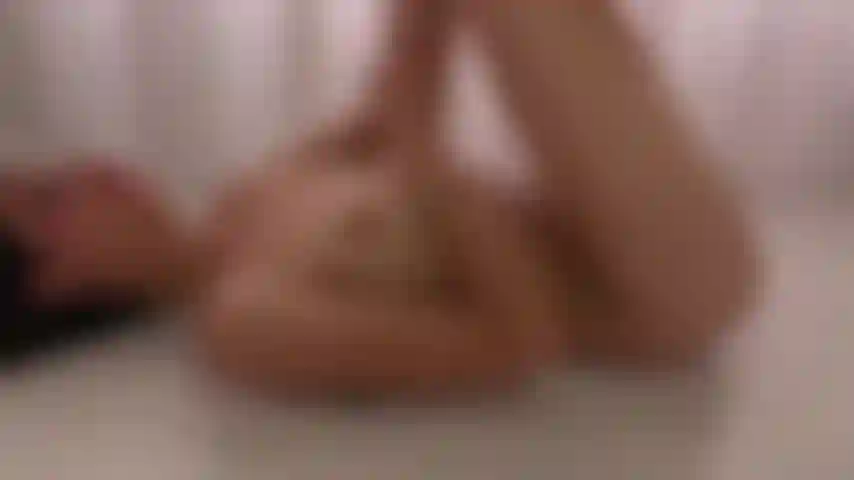 Danse nue et chaude.