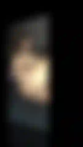 J'adore vous montrer à quel point mon gros cul est flexible.