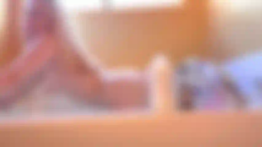 Je le prends dans tous mes trous dans le bain.