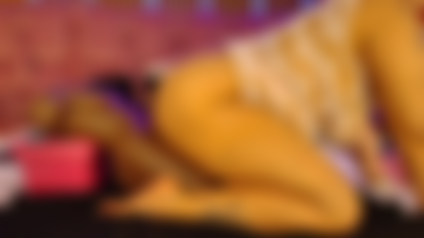 Tu aimes me voir baiser ma grosse bite de torse ?