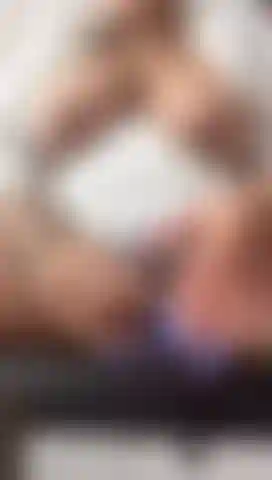 J'aime avoir le gode dans ma chatte.