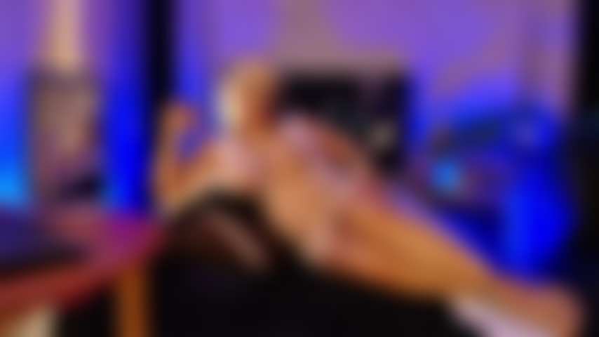 Un cadeau de la mature la plus sexy.