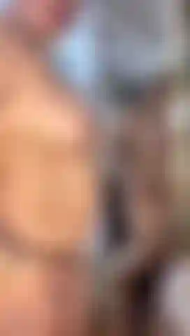 J'aime me regarder dans le miroir et être sensuelle.