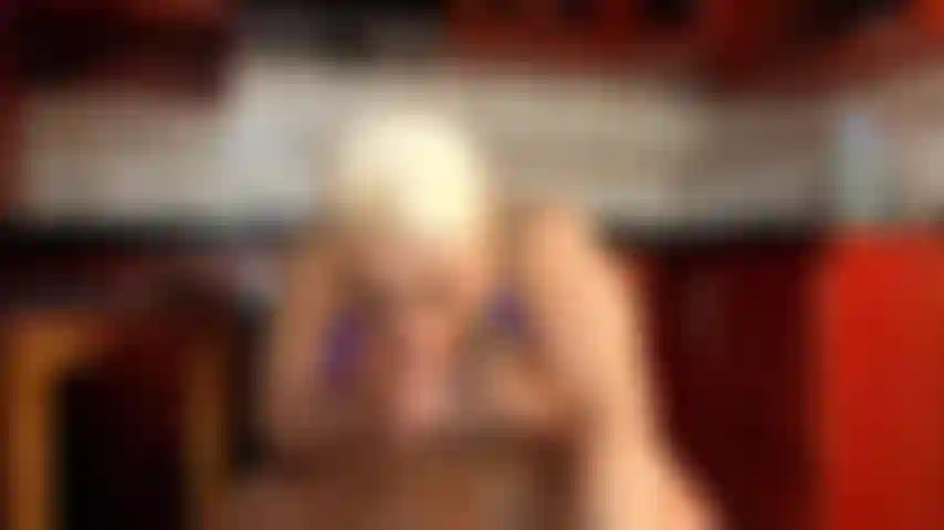 I love doing blowjob in the kitchen